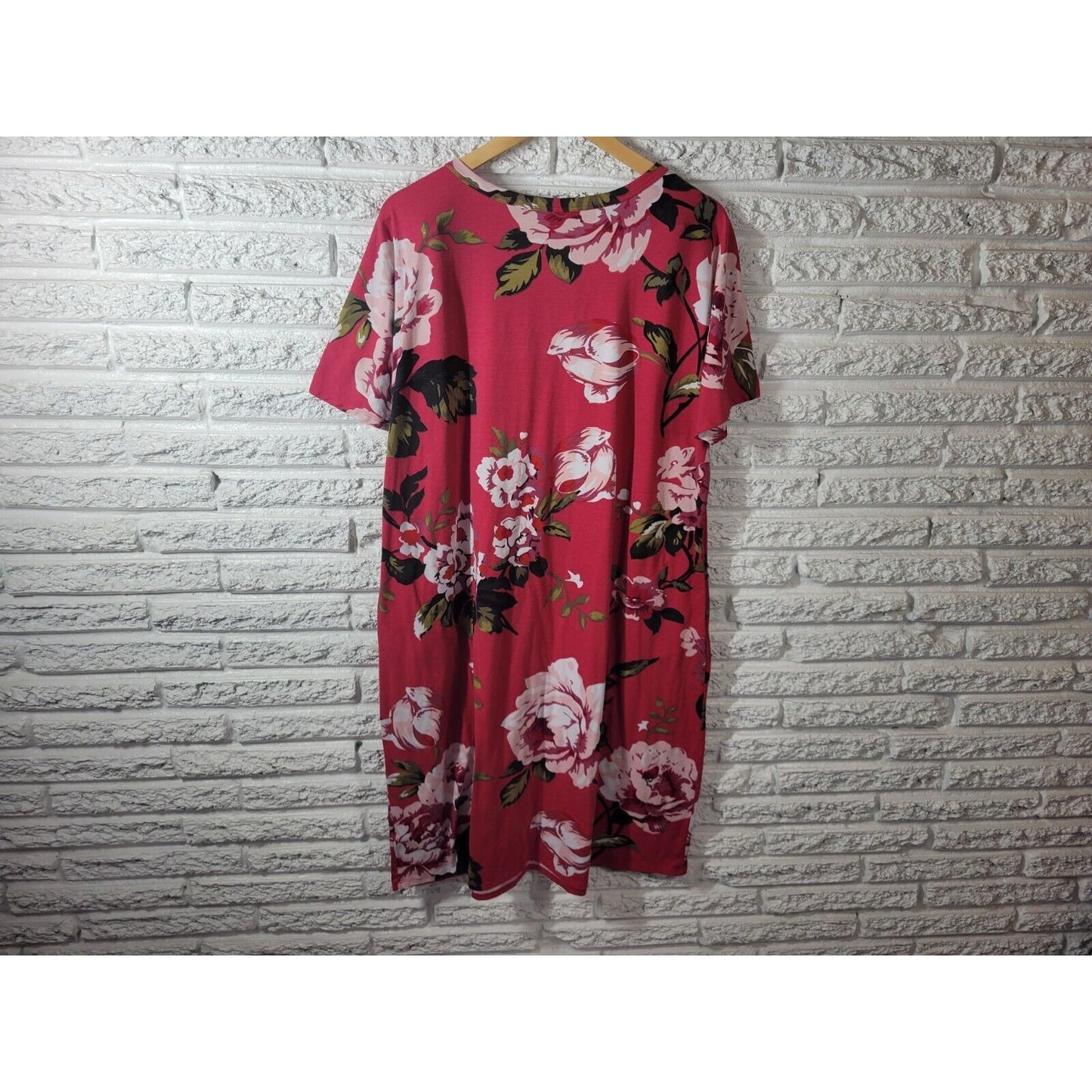 Lularoe Womens Dress 3XL Plus Tee Short Sleeve Red Floral Knee Length Pockets
