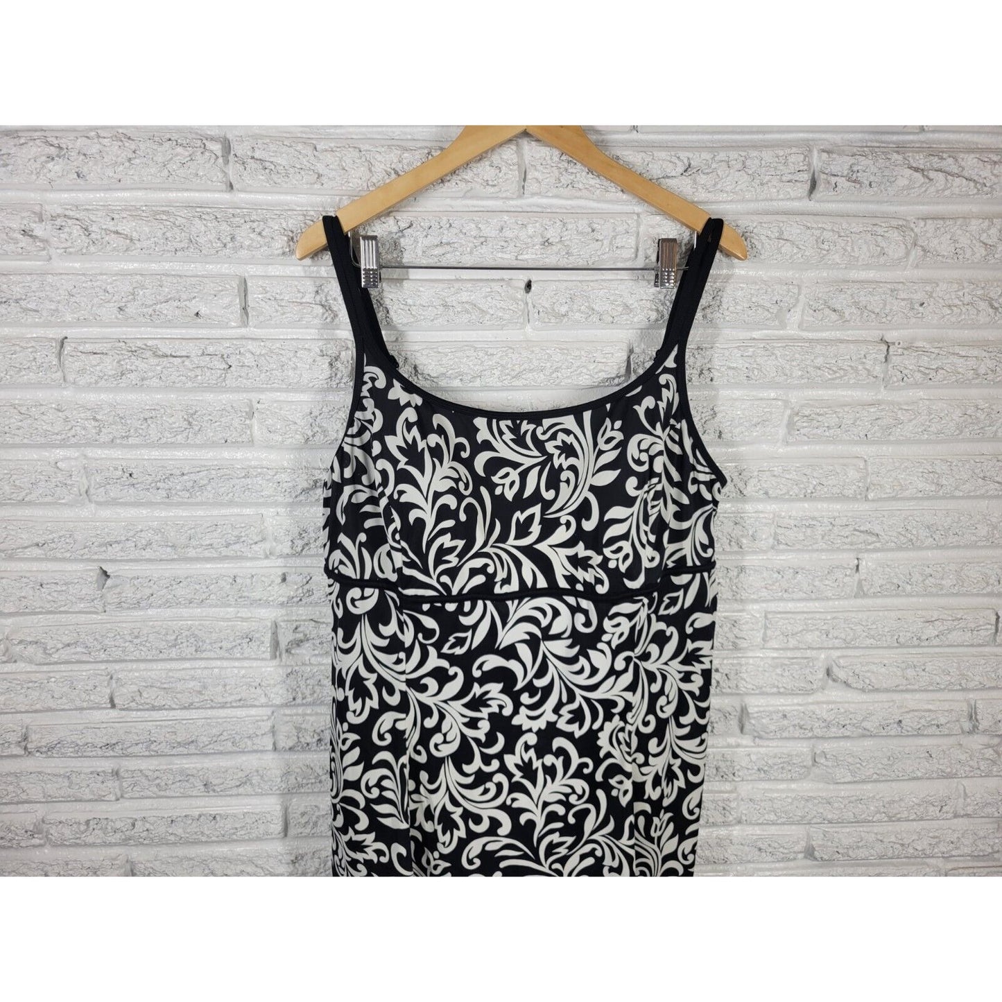 Great Lengths Womens Swimsuit 22 One Piece Skirted Black Adjustable Spaghetti