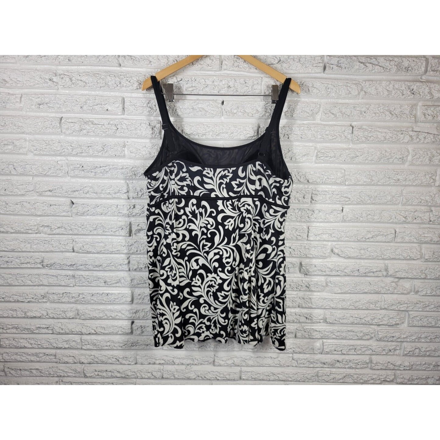 Great Lengths Womens Swimsuit 22 One Piece Skirted Black Adjustable Spaghetti