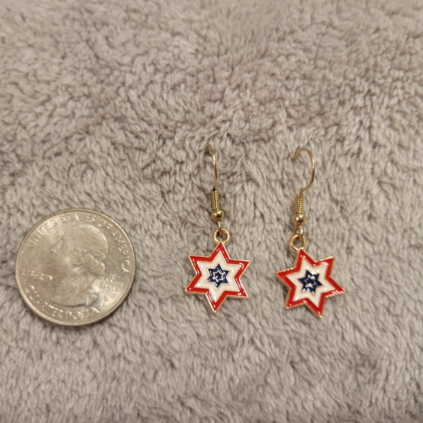Fourth of July Patriotic Womens Earrings One Pair 6 Point Star Flag USA Hanging