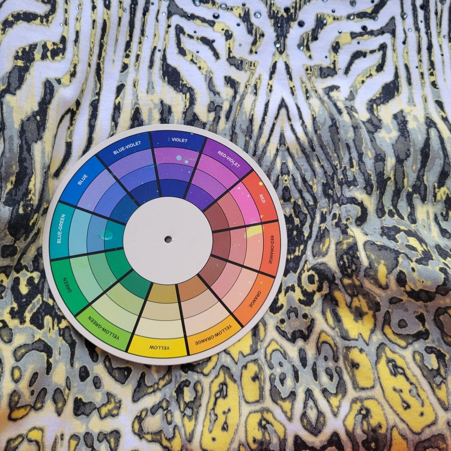 Rebecca Malone Womens Top XL 3/4 Sleeve Rhinestones Yellow Animal Print