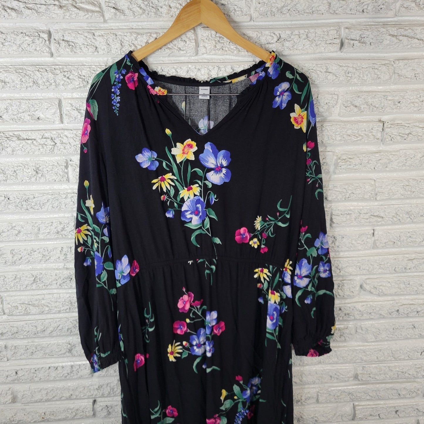 Old Navy Womens Dress Extra Large XL Long Sleeve Black Pink Floral Rayon Career