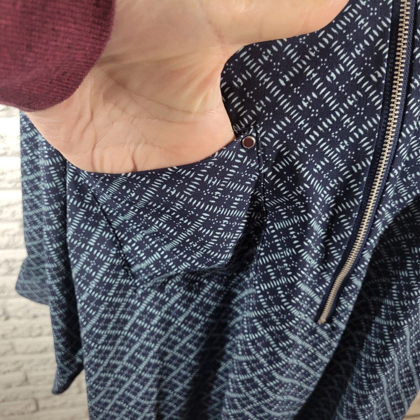 Catherines Women Top 2X Plus Tunic 3/4 Sleeve Blue Geometric Quarter Zip Pockets