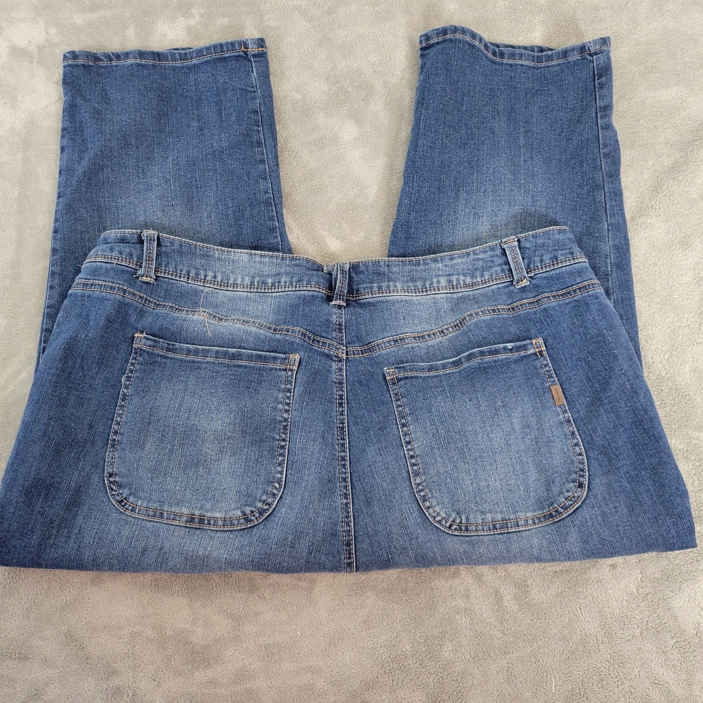 Avenue Womens Jeans 20 Plus Capri Dark Blue Denim Wash Zip Fly Comfy Stretchy