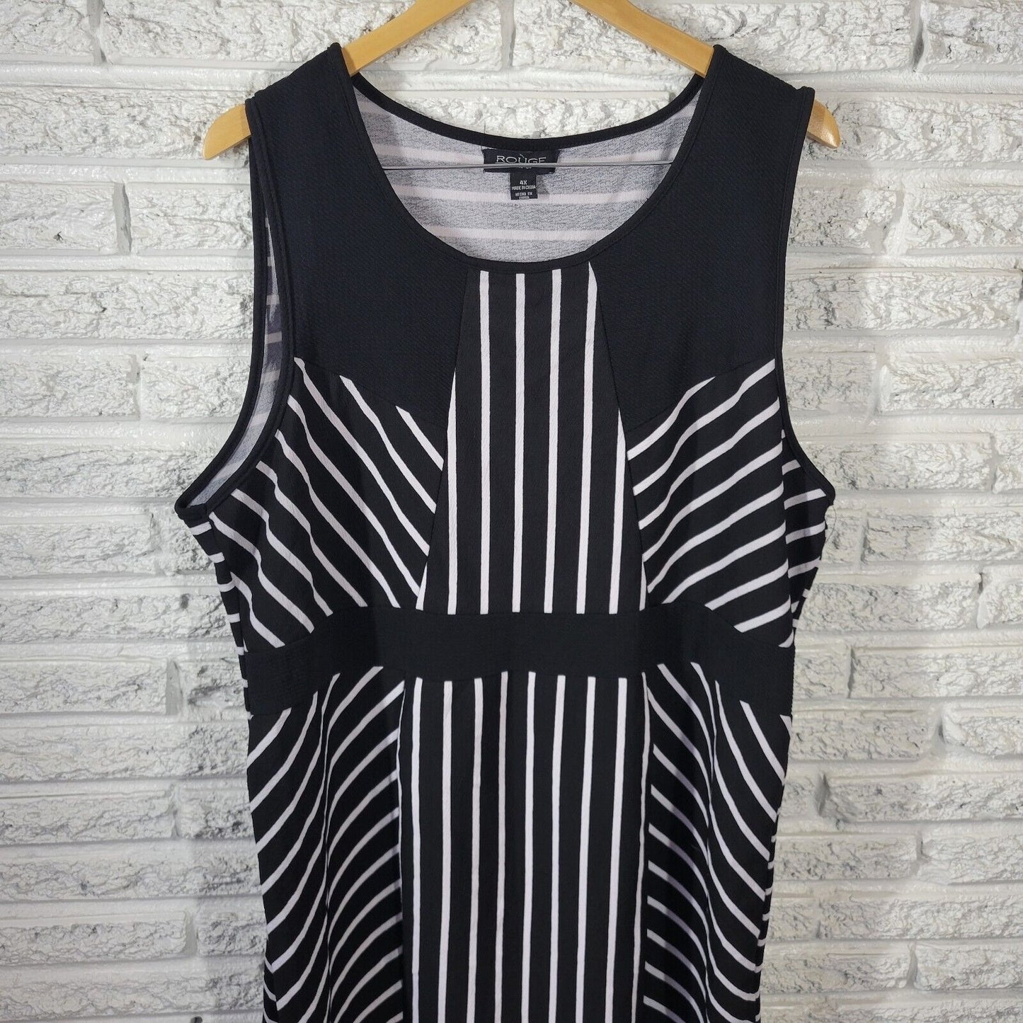 Rouge Womens Dress 4X Plus Sleeveless Mini Black Stripe Lightweight Poly Blend