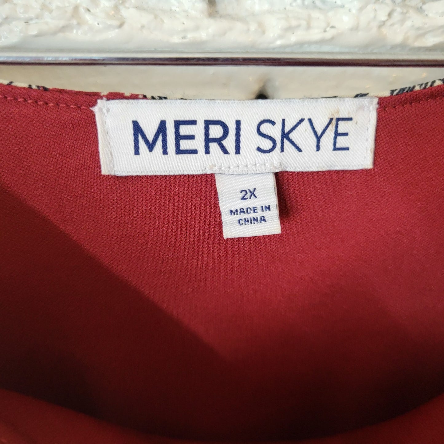 Meri Skye Womens Dress 2X Plus Sleeveless Sheath Burgundy Floral Midi Poly Blend