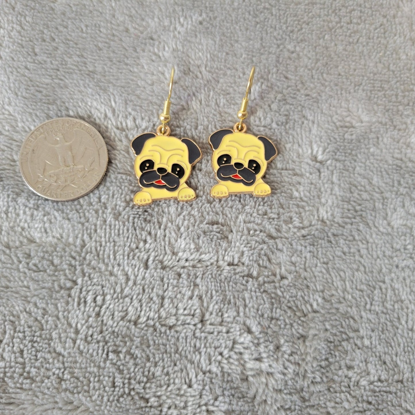 Bull Dog Dogs Puppies Earrings One Pair Gold Tone Dangle Fish Hook Novelty Fun