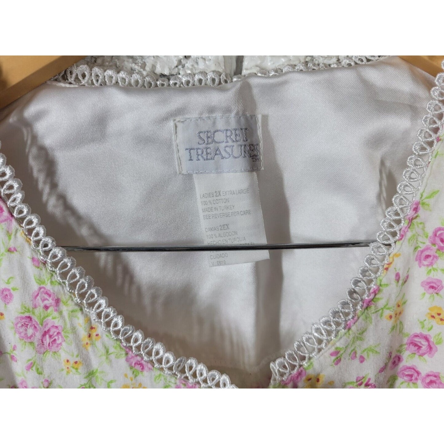 Secret Treasures Women Robe 2X Plus Short Sleeve Button Pink Floral Lightweight