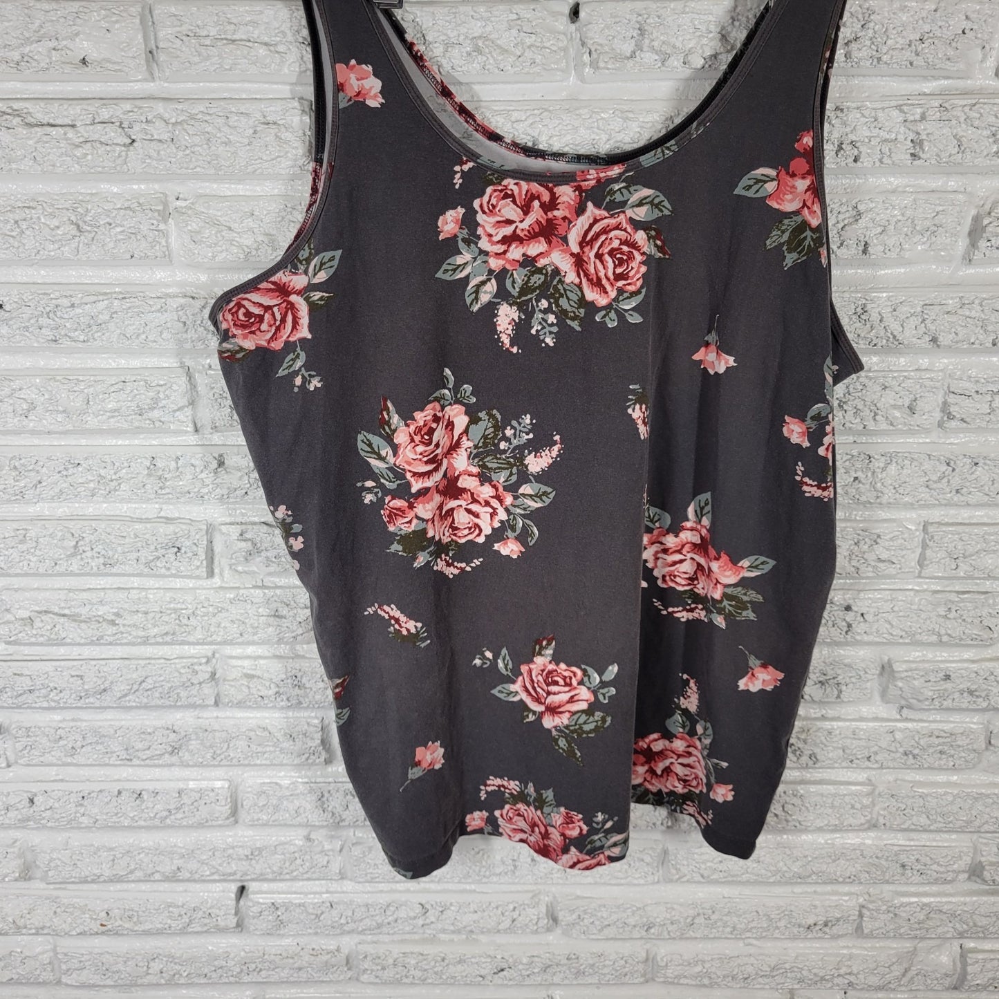 Maurices Womens Top 3X Plus Tank Gray Pink Floral Cotton Blend Comfy Casual