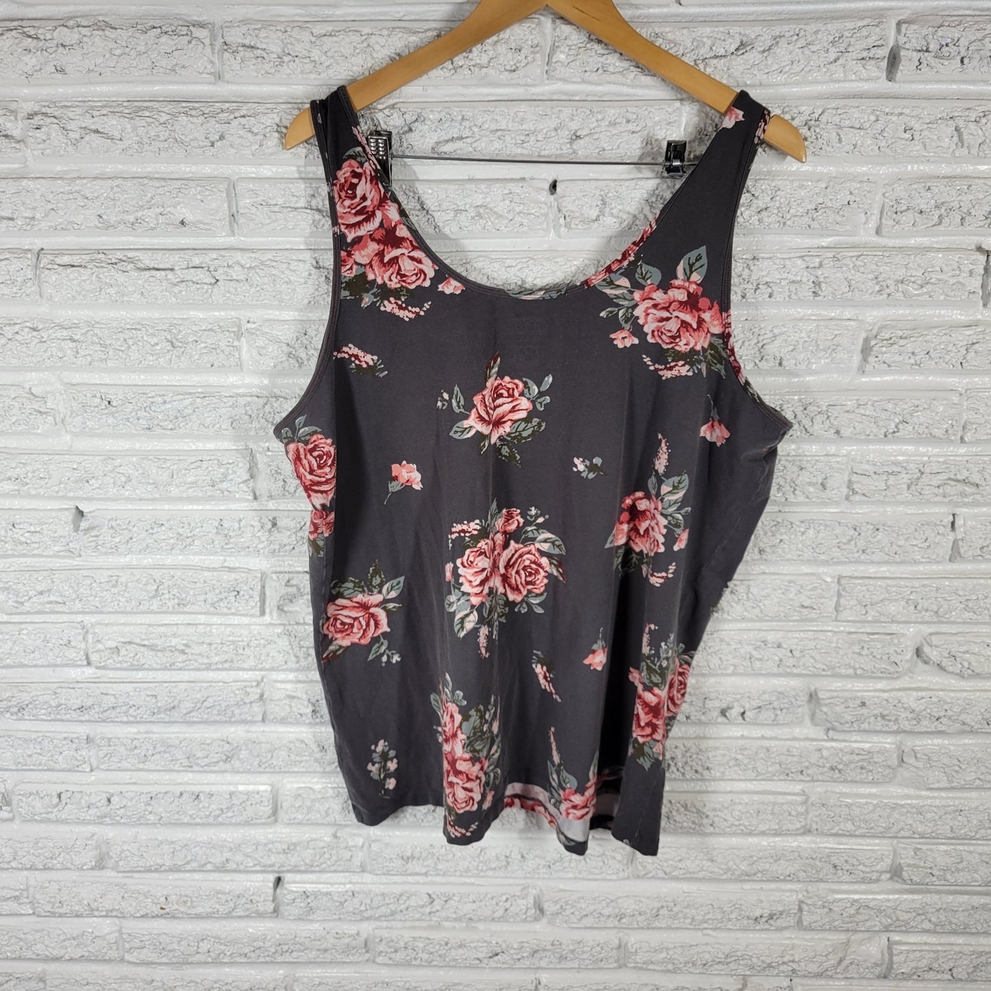 Maurices Womens Top 3X Plus Tank Gray Pink Floral Cotton Blend Comfy Casual