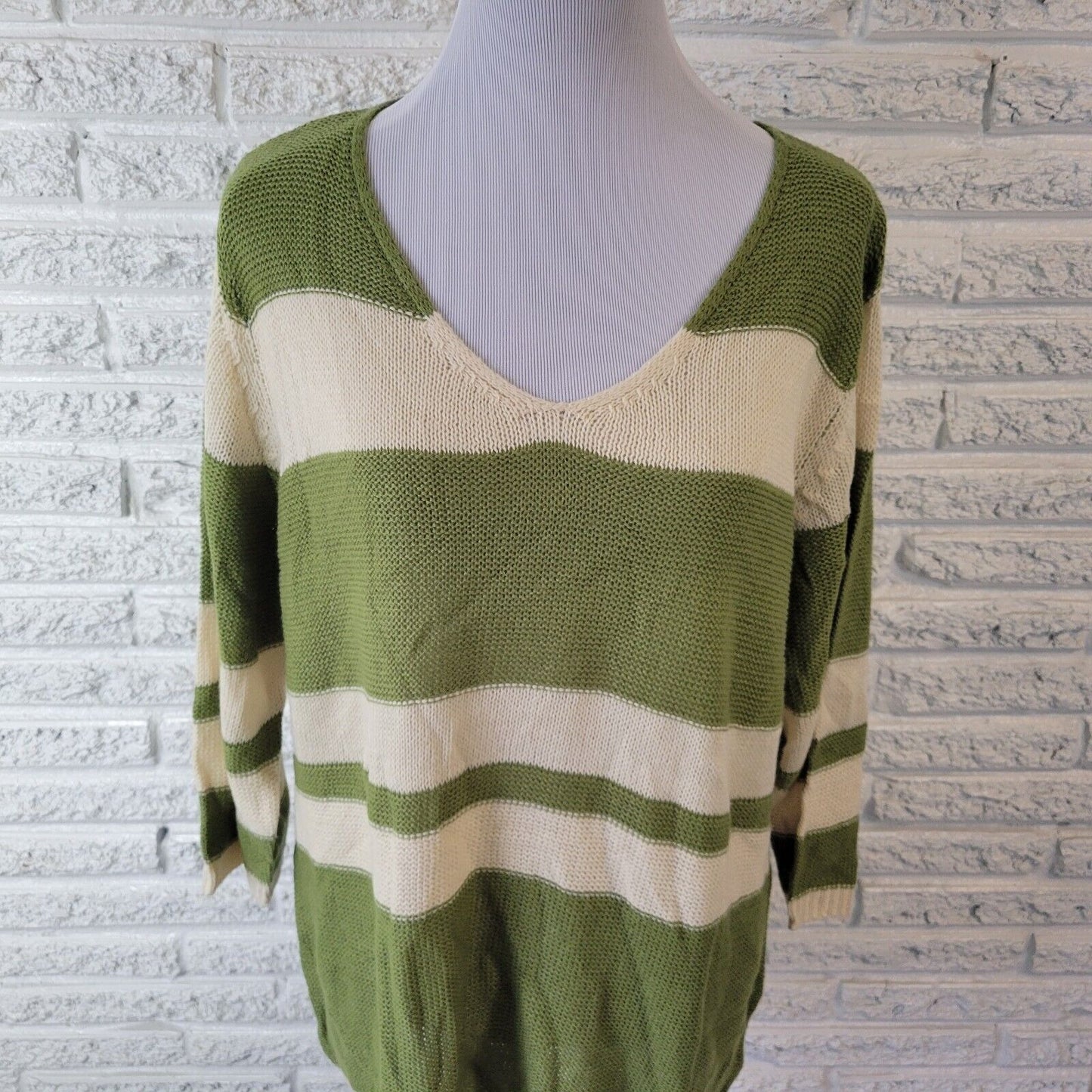 CW Classics Womens Sweater 1X 3/4 Sleeve Green Stripe Soft Lightweight Casual