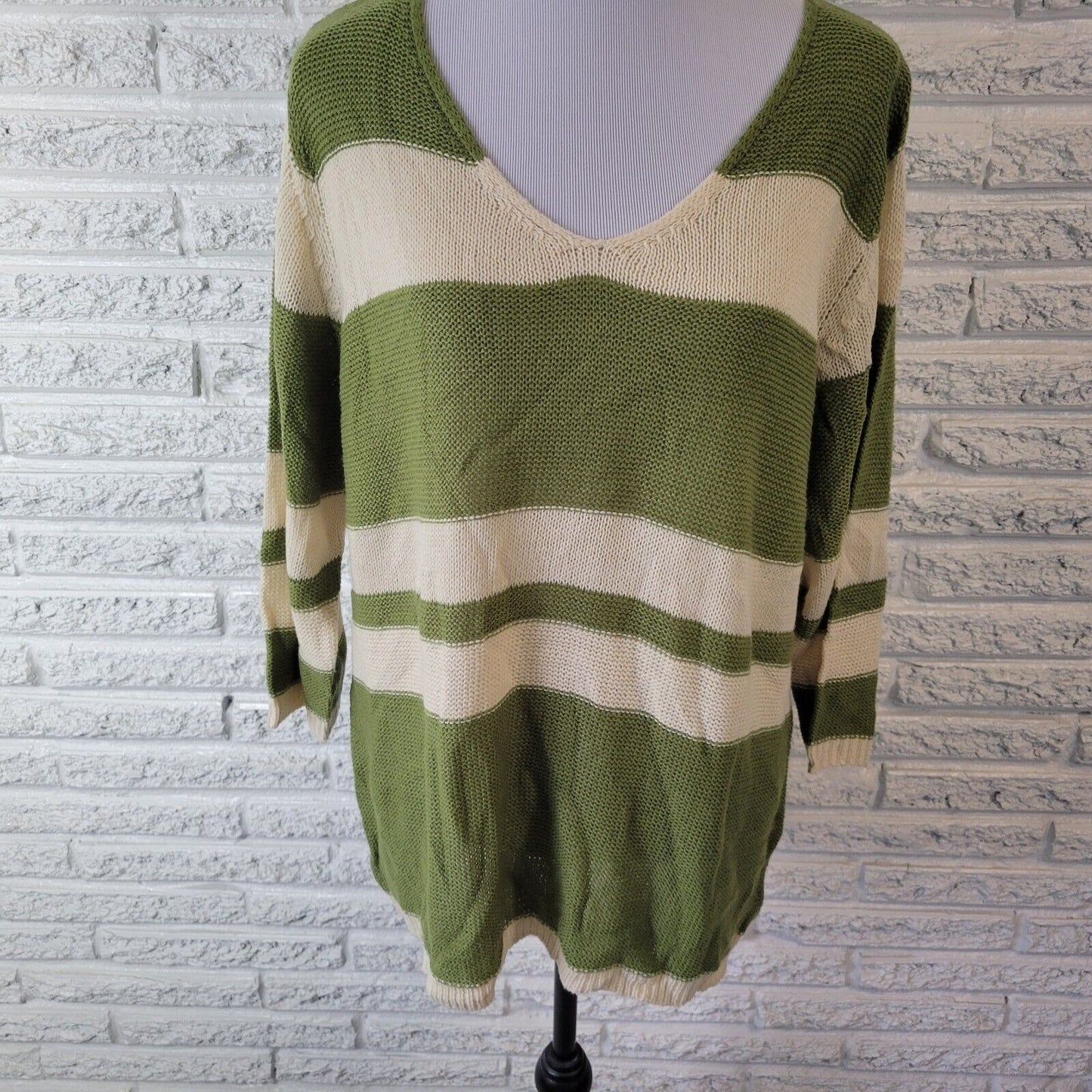 CW Classics Womens Sweater 1X 3/4 Sleeve Green Stripe Soft Lightweight Casual