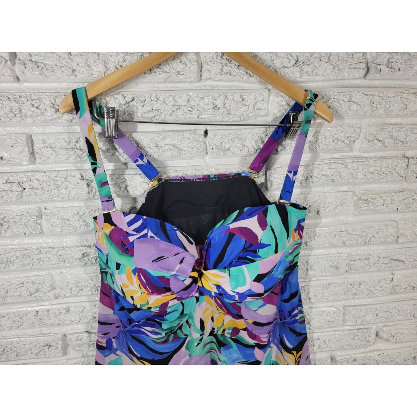 Time Tru Womens Swim Top 1X Adjustable Strap Built in Bra Lined Blue Watercolor