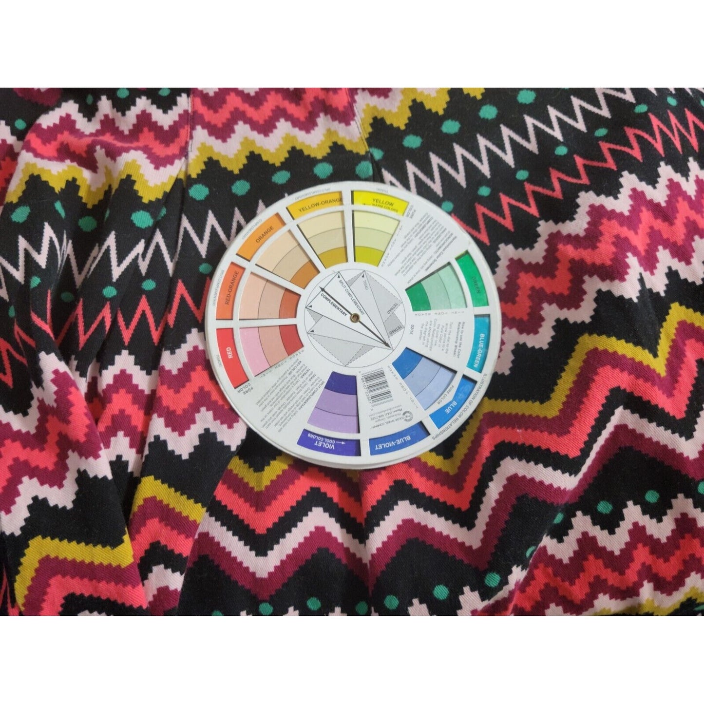 Forever 21 Womens Skirt Extra Large Mini Flare Cotton Red Geometric Casual