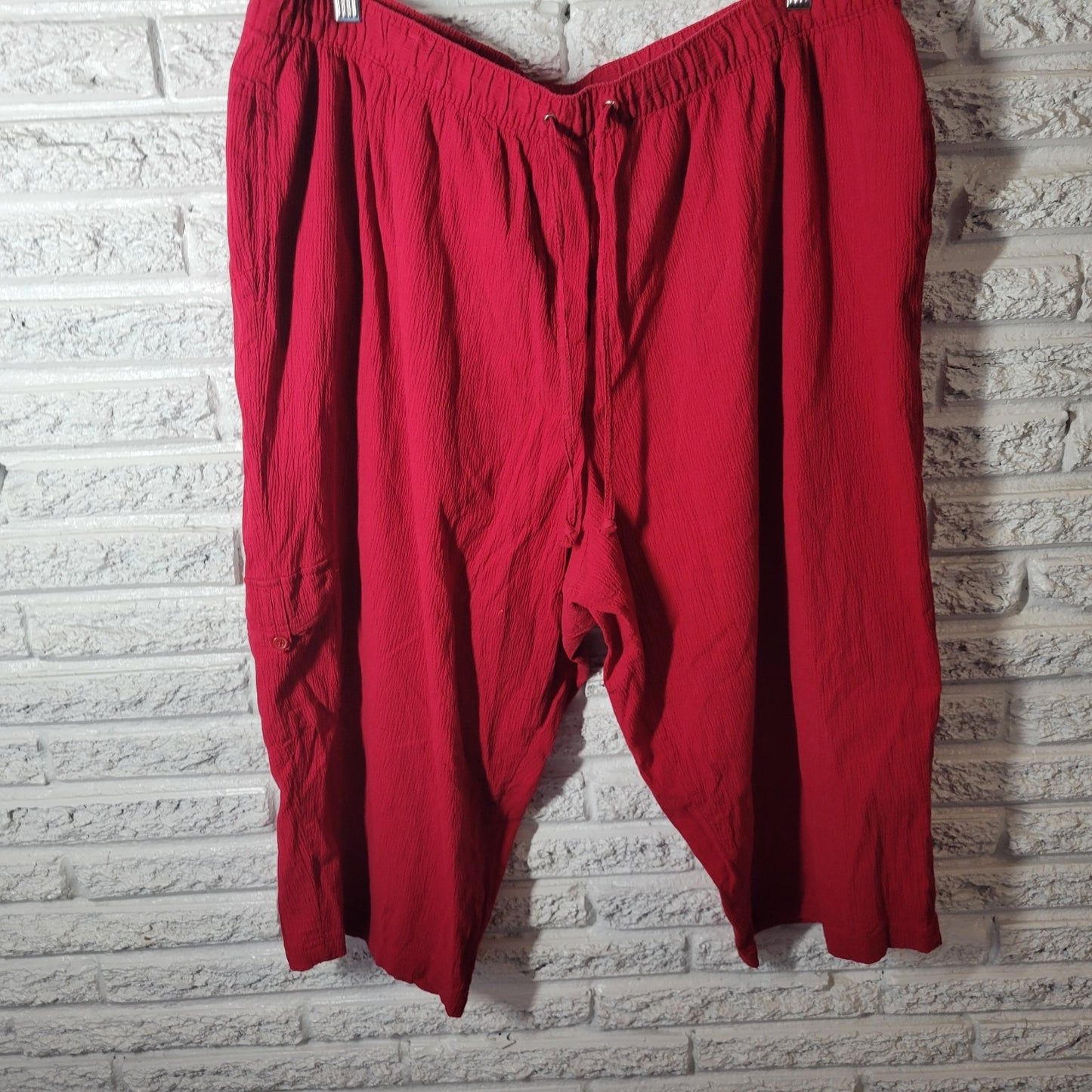 White Stag Womens Pants 3X Plus Capri Pull On Red Crinkle Crepe Lightweight