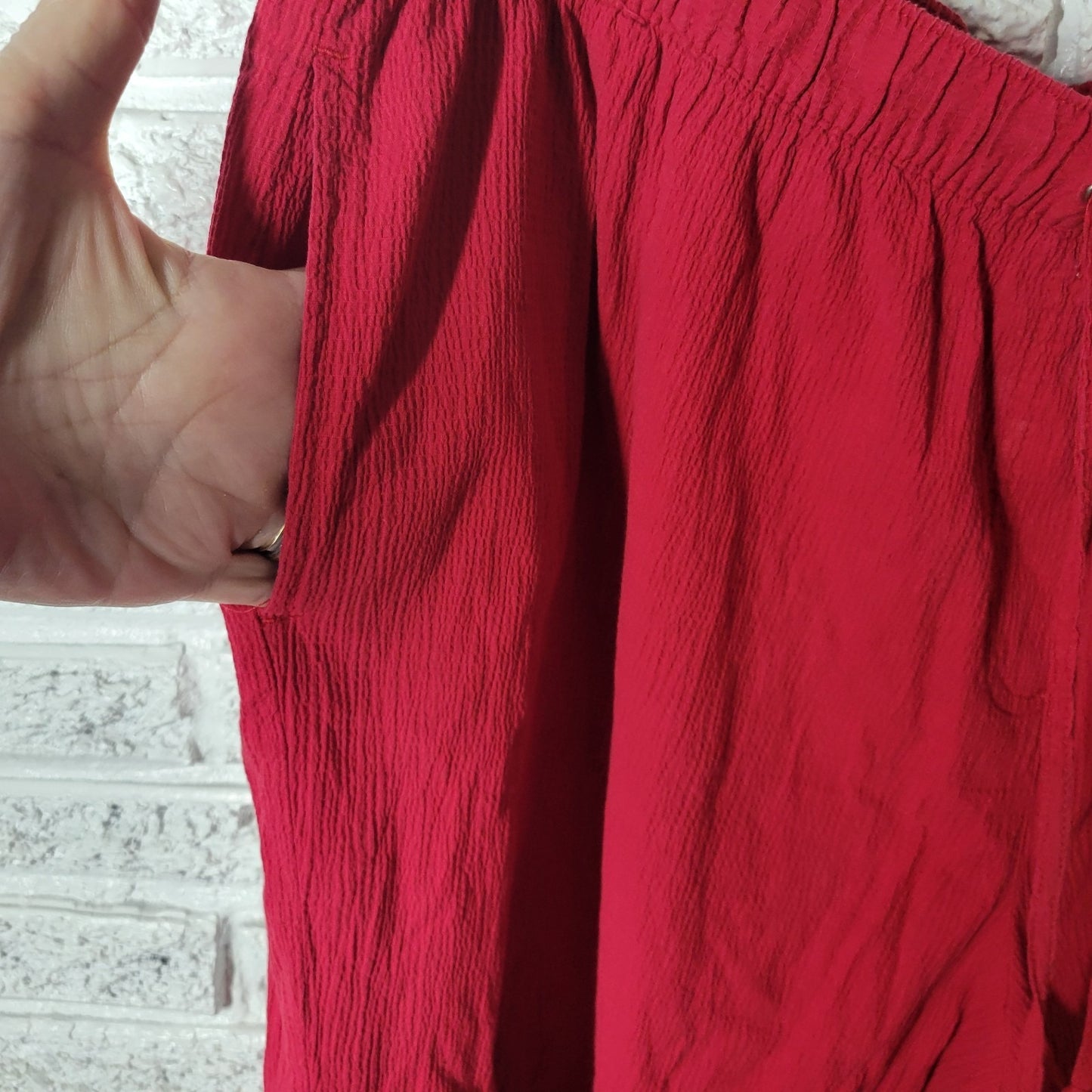 White Stag Womens Pants 3X Plus Capri Pull On Red Crinkle Crepe Lightweight