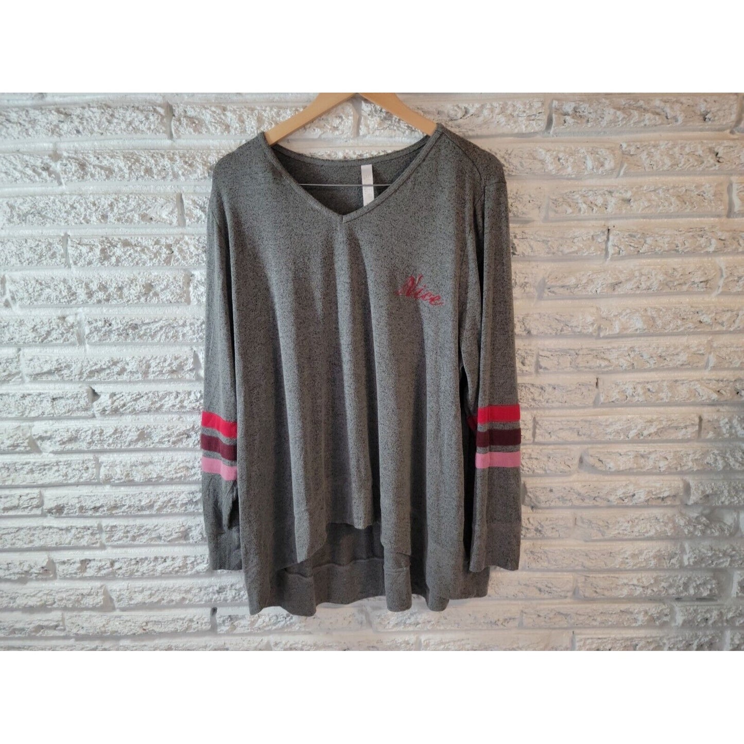 Christmas Cacique Womens Pajamas 18 20 Top Long Sleeve Sequins Naughty Nice Gray