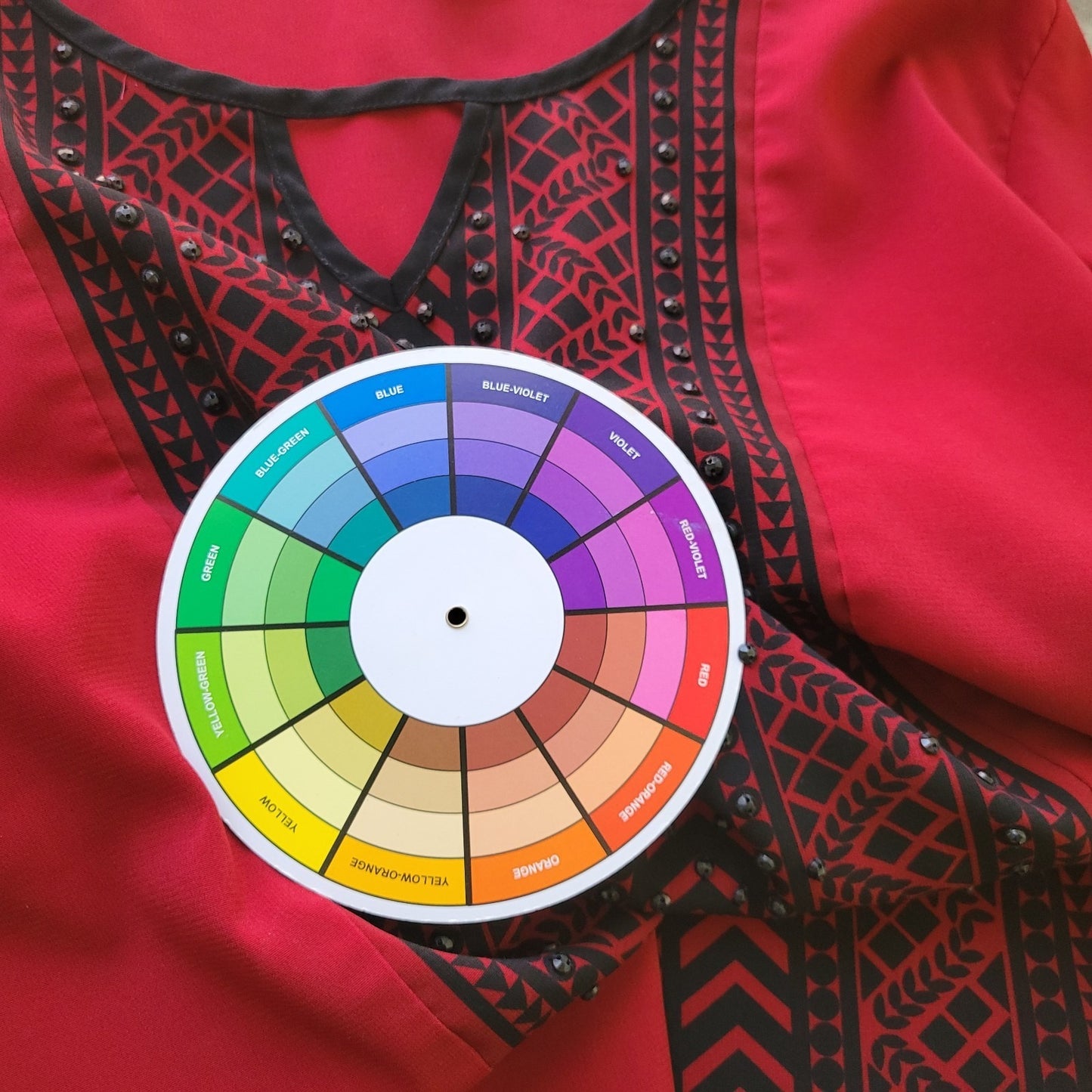 Catherines Womens Top 1X Plus Tunic Red Geometric Keyhole Beaded Poly Blend