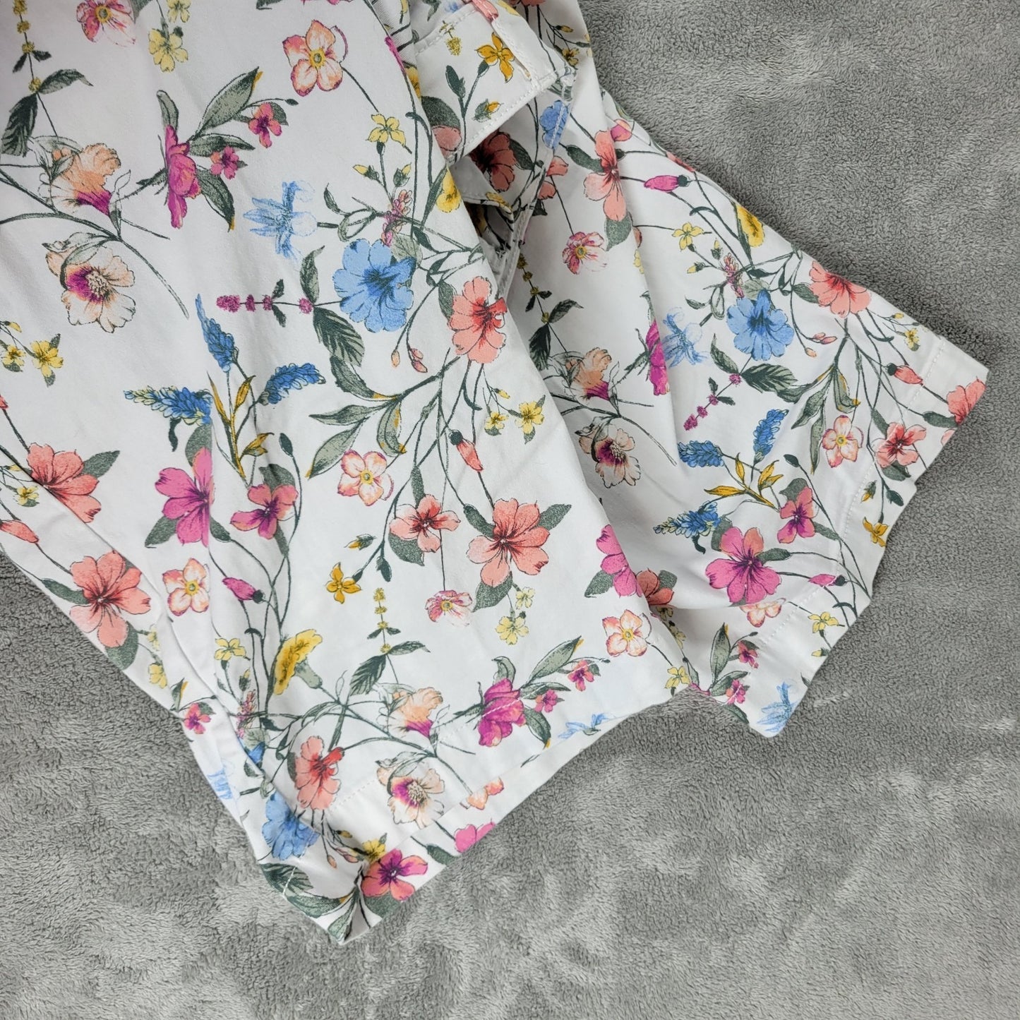 St Johns Bay Womens Pants 22W Plus Capri Pink Blue Floral Zip Fly Pockets Casual