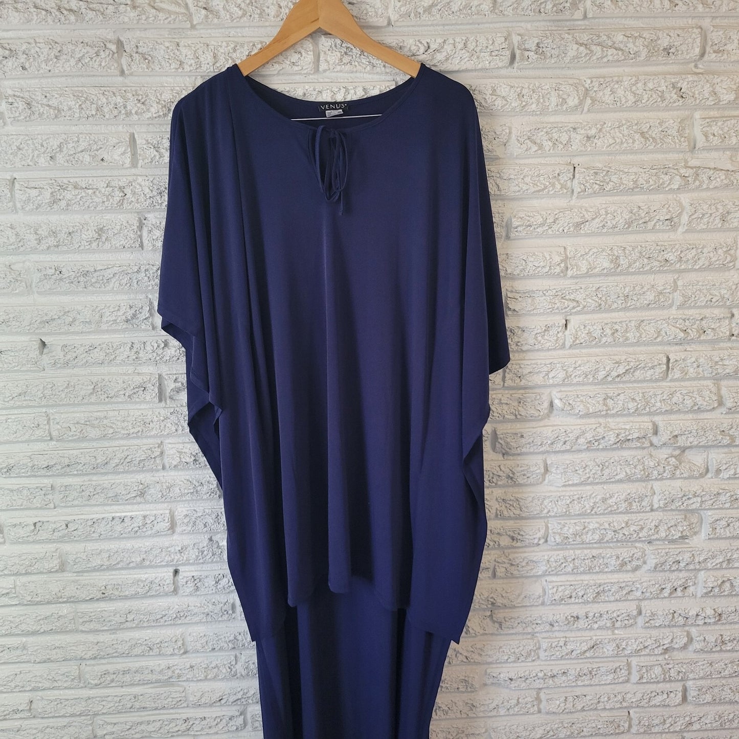 Venus Women Dress Extra Large XL Batwing Sleeve Blue High Low Poly Blend Keyhole
