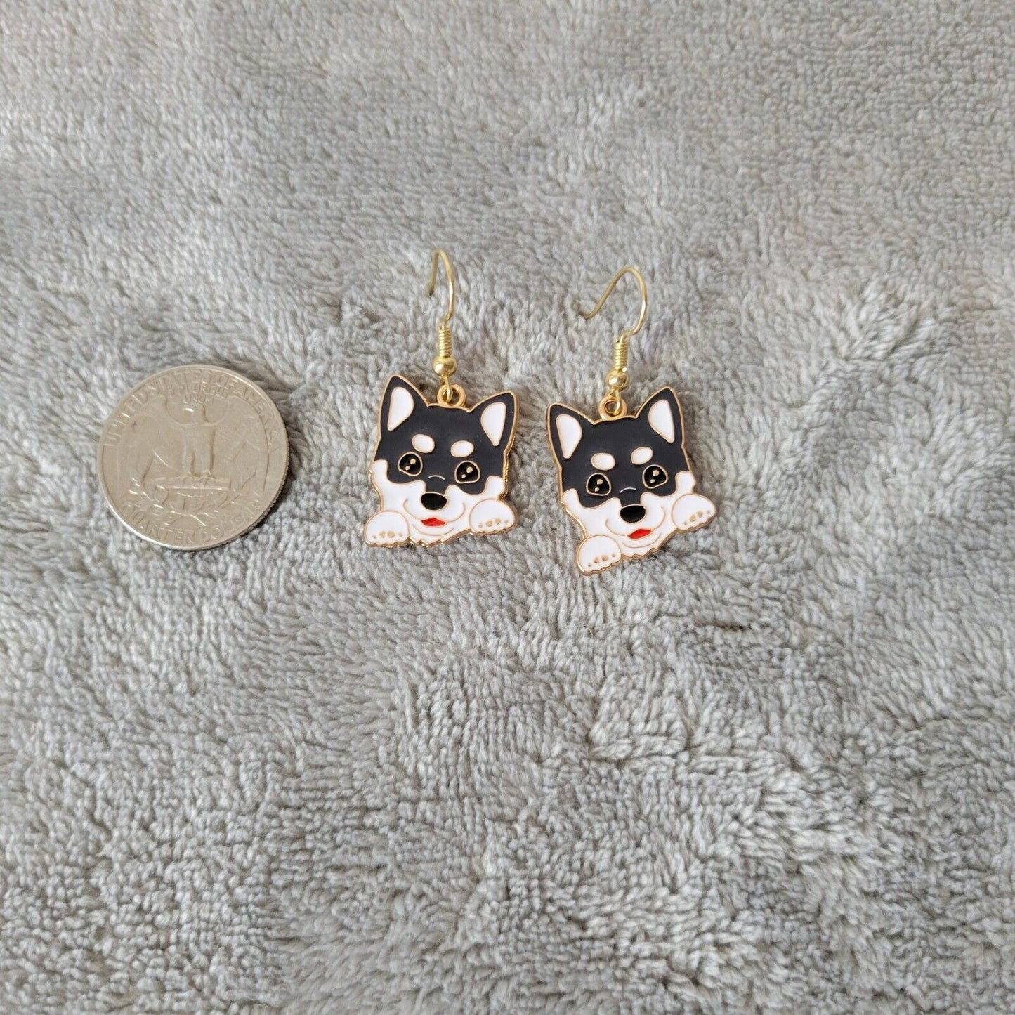 Husky Dog Puppy Earrings One Pair Gold Tone Dangle Fish Hook Fun Cute Novelty