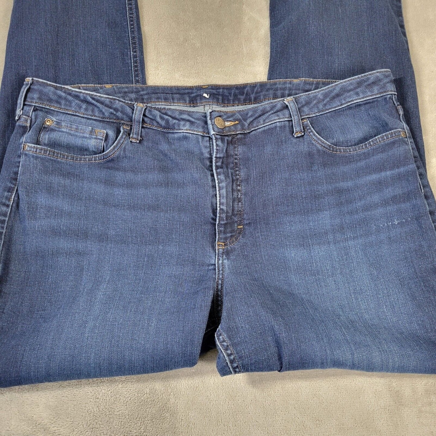 Lee Womens Jeans 22 Plus Straight Leg Dark Blue Denim Wash Zip Fly Stretch Comfy