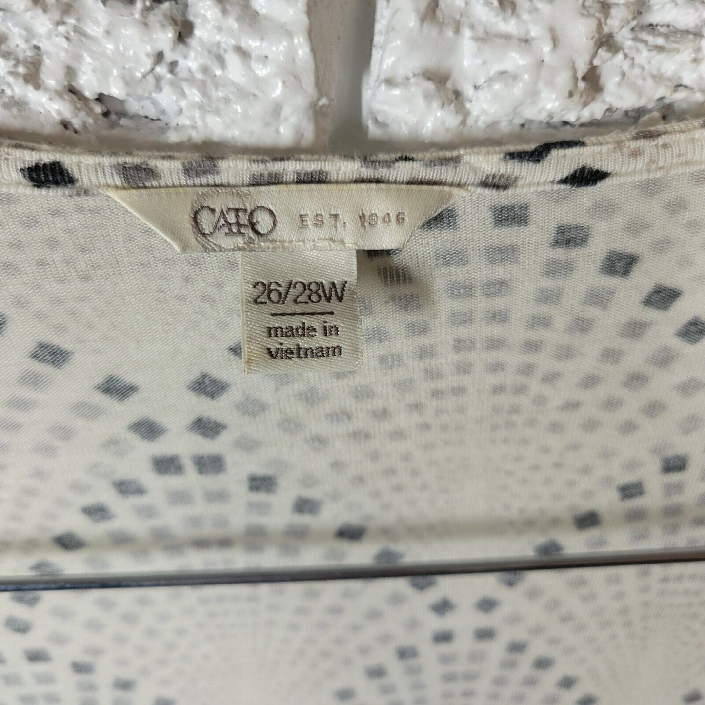 Cato Est 1946 Womens Top 26W 28W Plus Short Sleeve Lace Up Comfy Tan Geometric