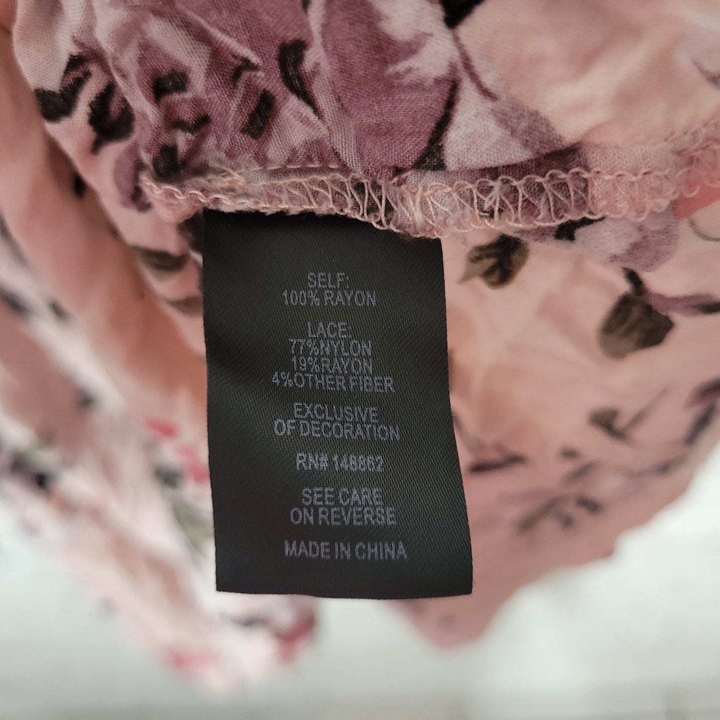 Torrid Womens Top 5 5X Plus Swing Sleeveless Pink Floral Lightweight Rayon Lace