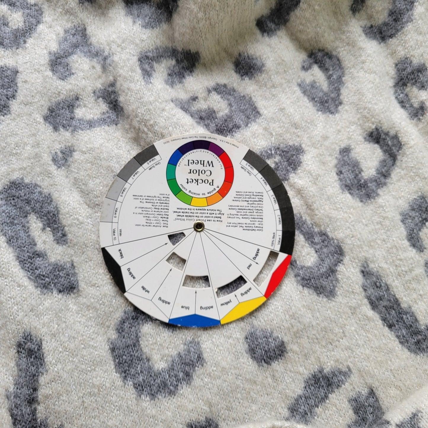 Maurices Womens Sweater 0 0X Plus Long Sleeve Gray Animal Print Soft Lightweight