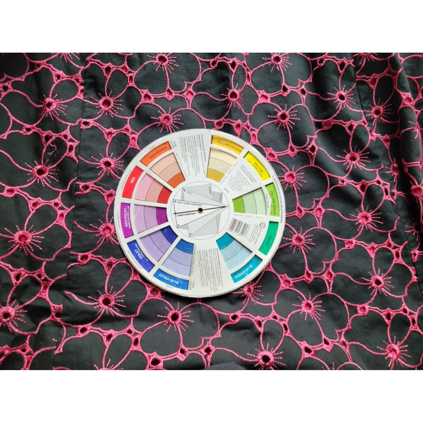 Dress Barn Womens Skirt 16 Mini ALine Black Pink Floral Eyelet Career Casual