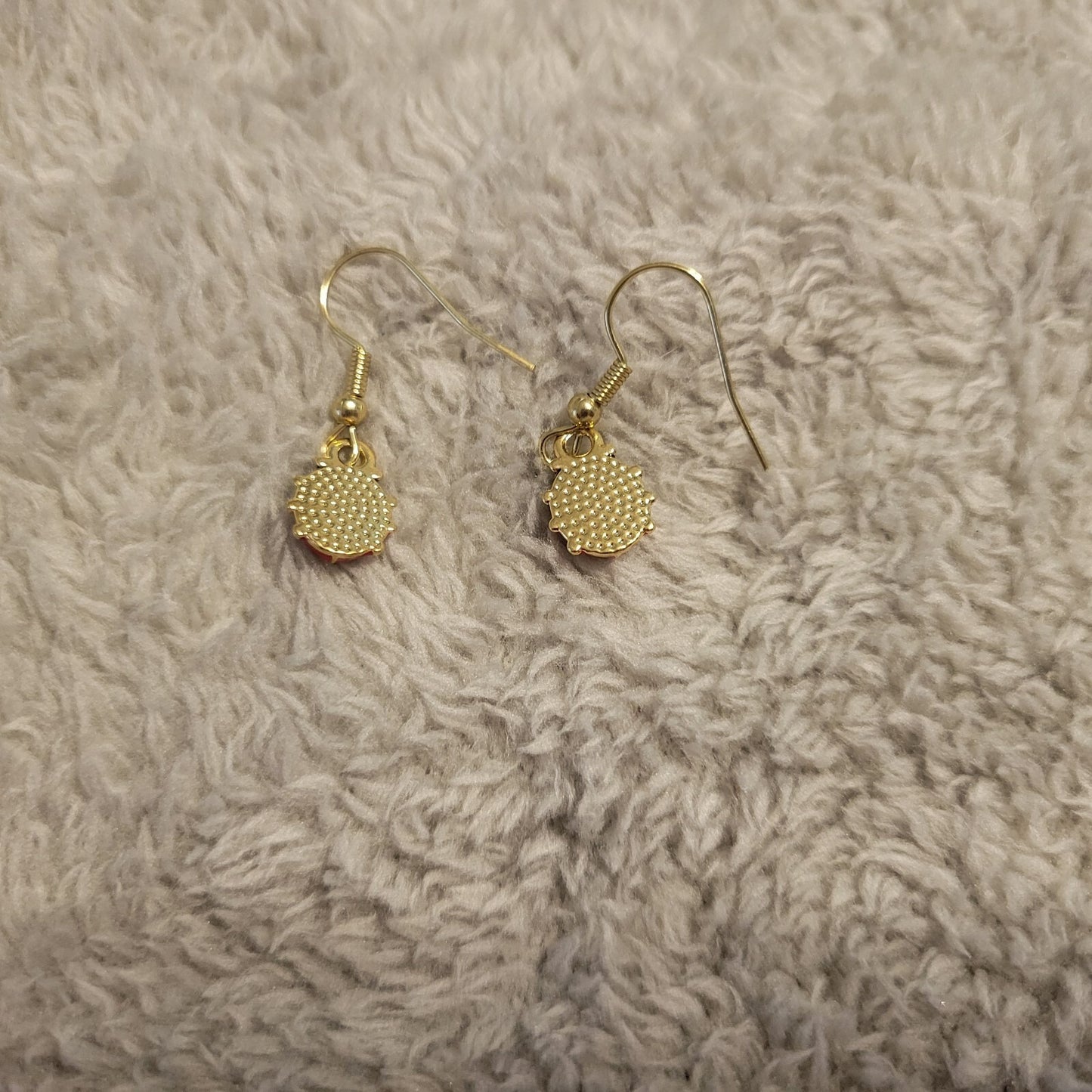 Ladybugs Earrings One Pair Gold Tone Hanging Dangle Fish Hook Red Novelty