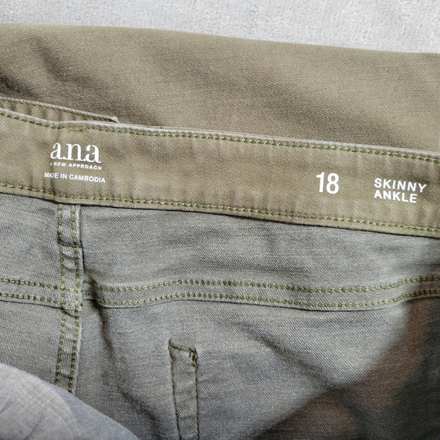 Ana Womens Jeans 18 Plus Skinny Ankle Cropped Green Denim Zip Fly Comfy Stretchy