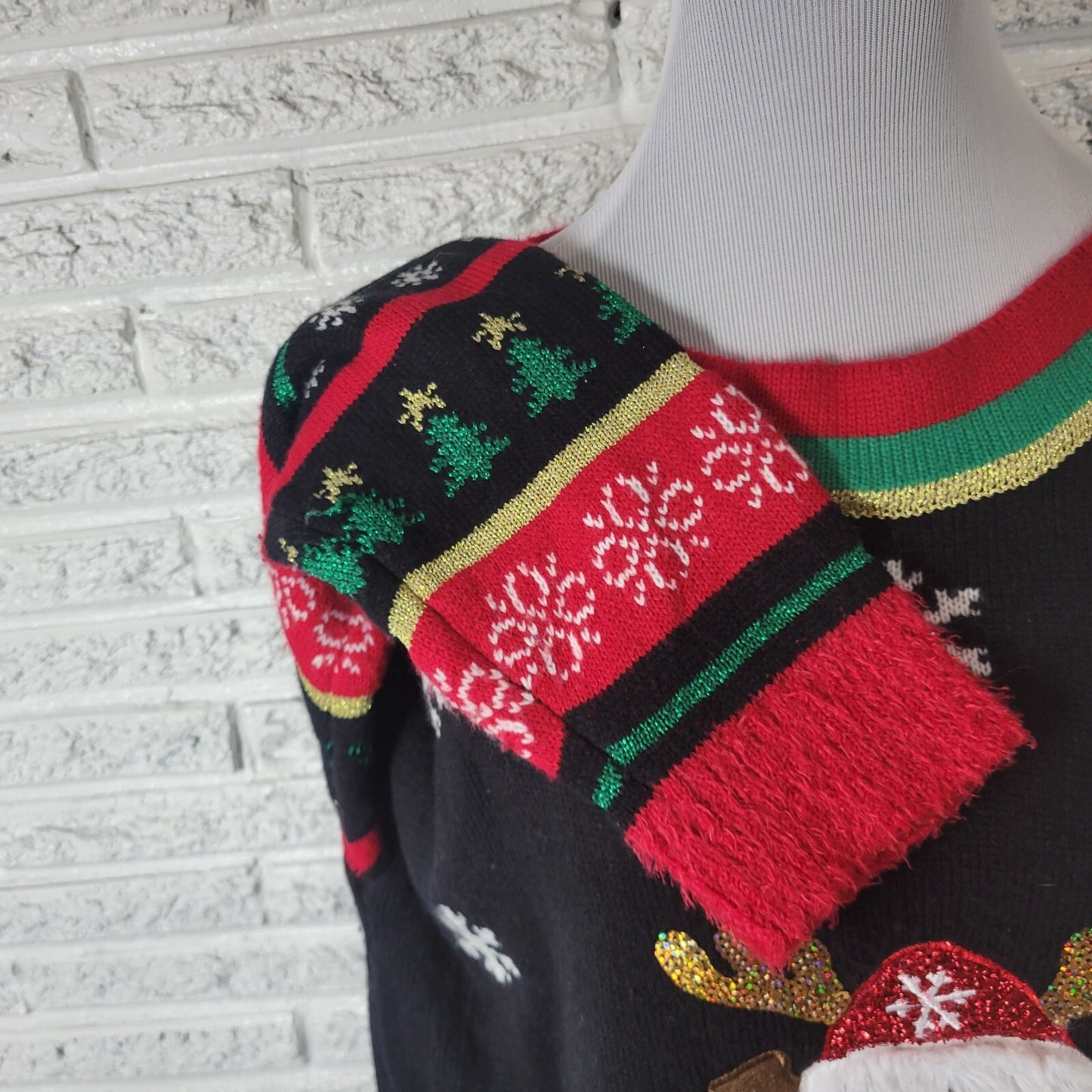 Christmas Blizzard Bay Womens Sweater XL Do Fuzzy Cuffs Sequins Acrylic Glitter