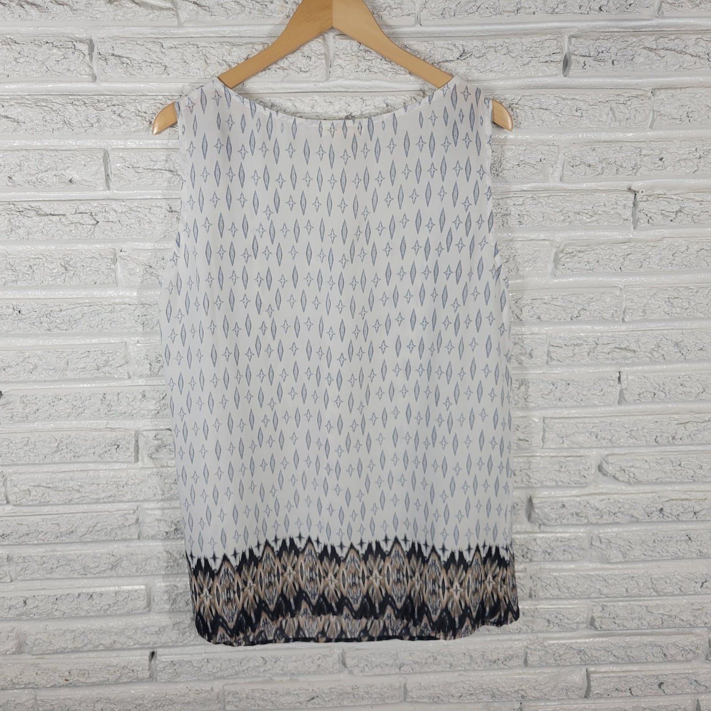 Black Note Womens Top 1X Plus Sleeveless Black Tan Geometric Sheer Polyester
