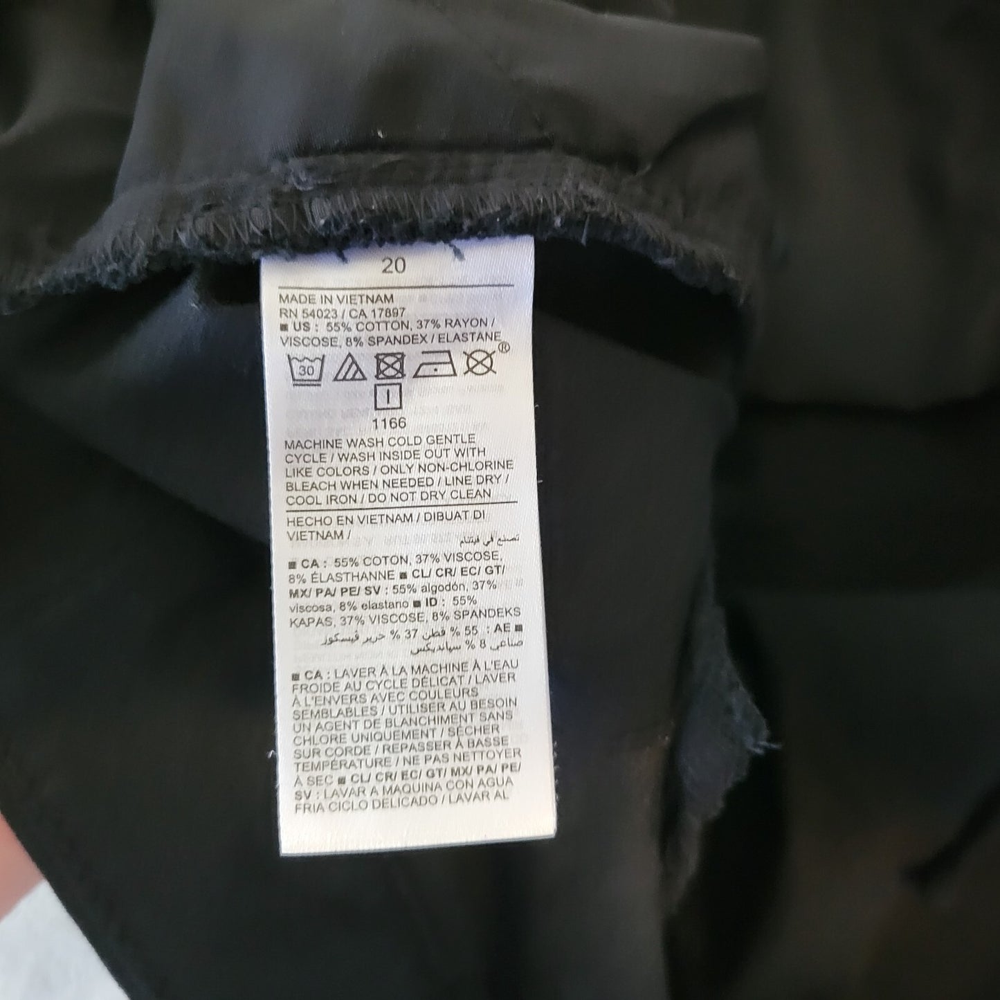 Old Navy Womens Pants 20 Plus Pixie High Rise Capri Black Zip Fly Cotton Blend