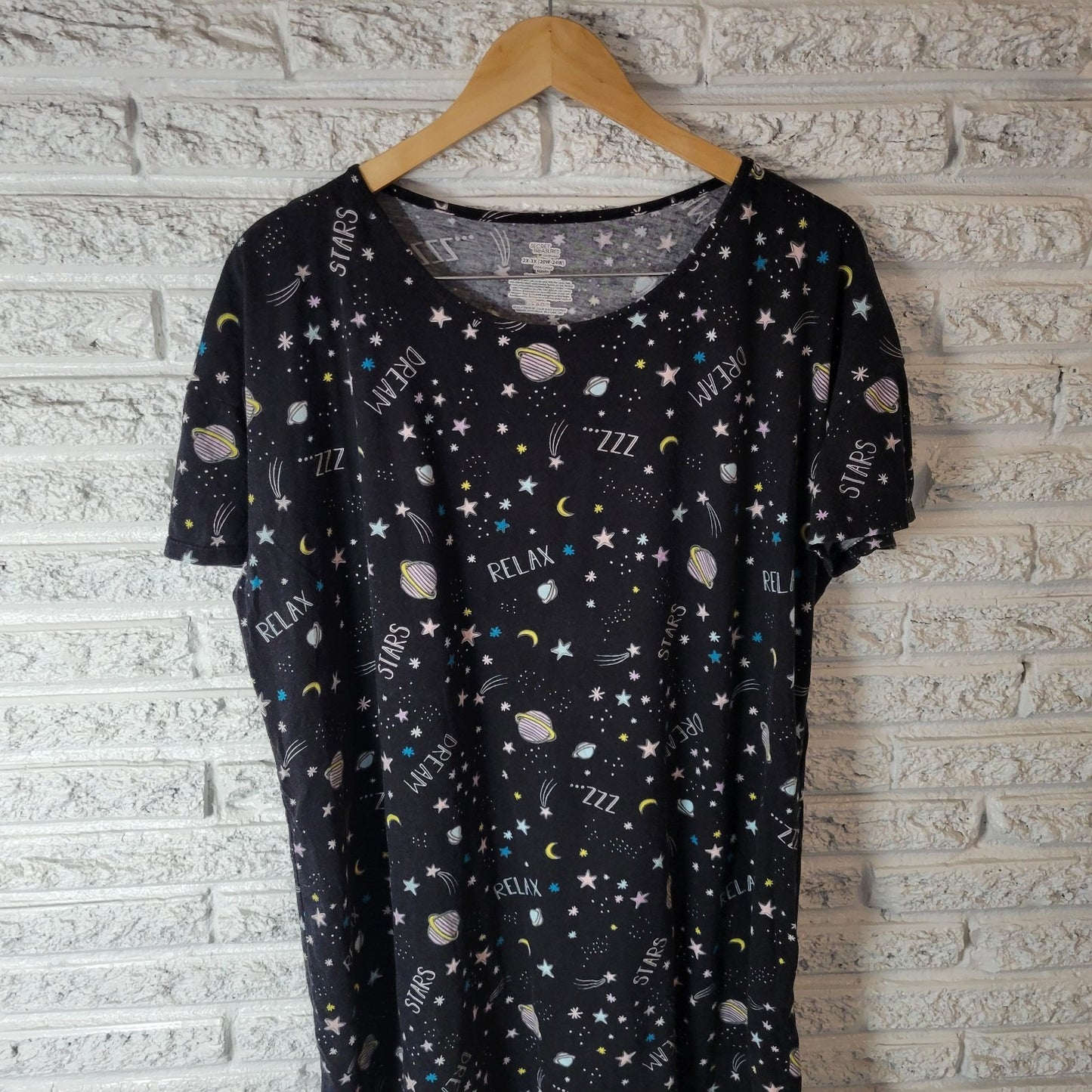 Secret Treasure Womens Pajama Top 2X 3X Plus Black Relax Outer Space Stars Comfy