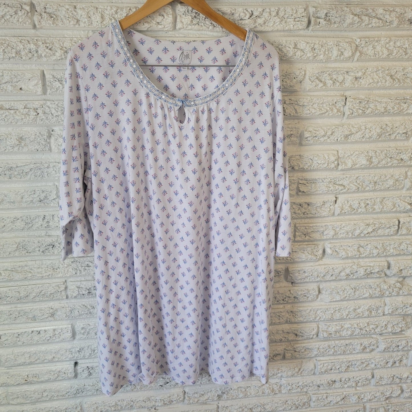 Aria Womens Pajama Top 3X Plus 3/4 Sleeve Blue Pink Floral Lace Trim Lightweight