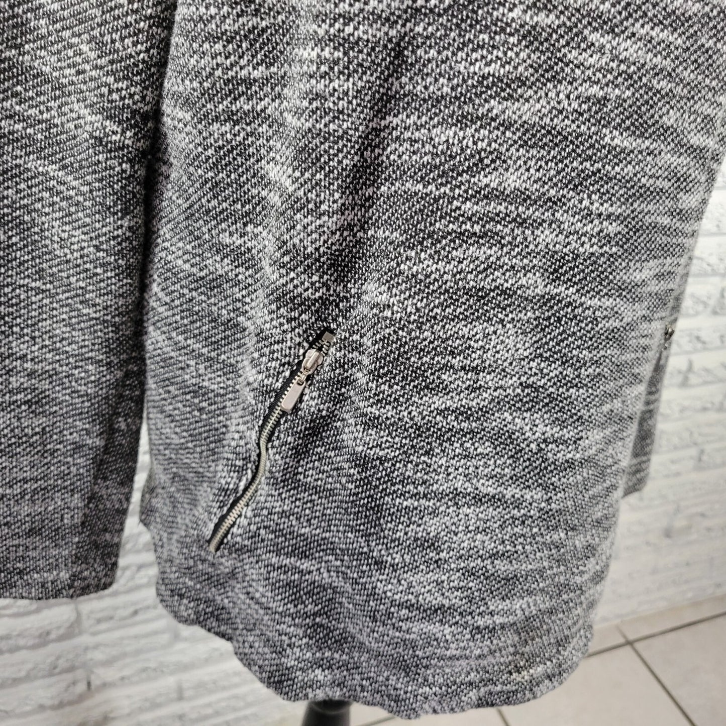 Croft Barrow Womens Sweater Extra Large Long Sleeve Turtleneck Gray Zip Pockets