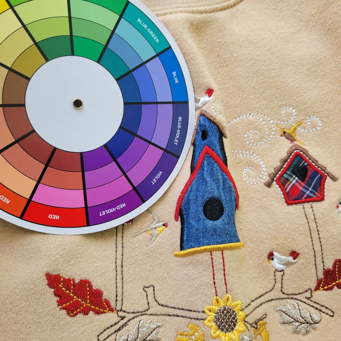 Classic Elements Womens Sweatshirt XL Beige Birdhouses Embroidered Comfy Casual