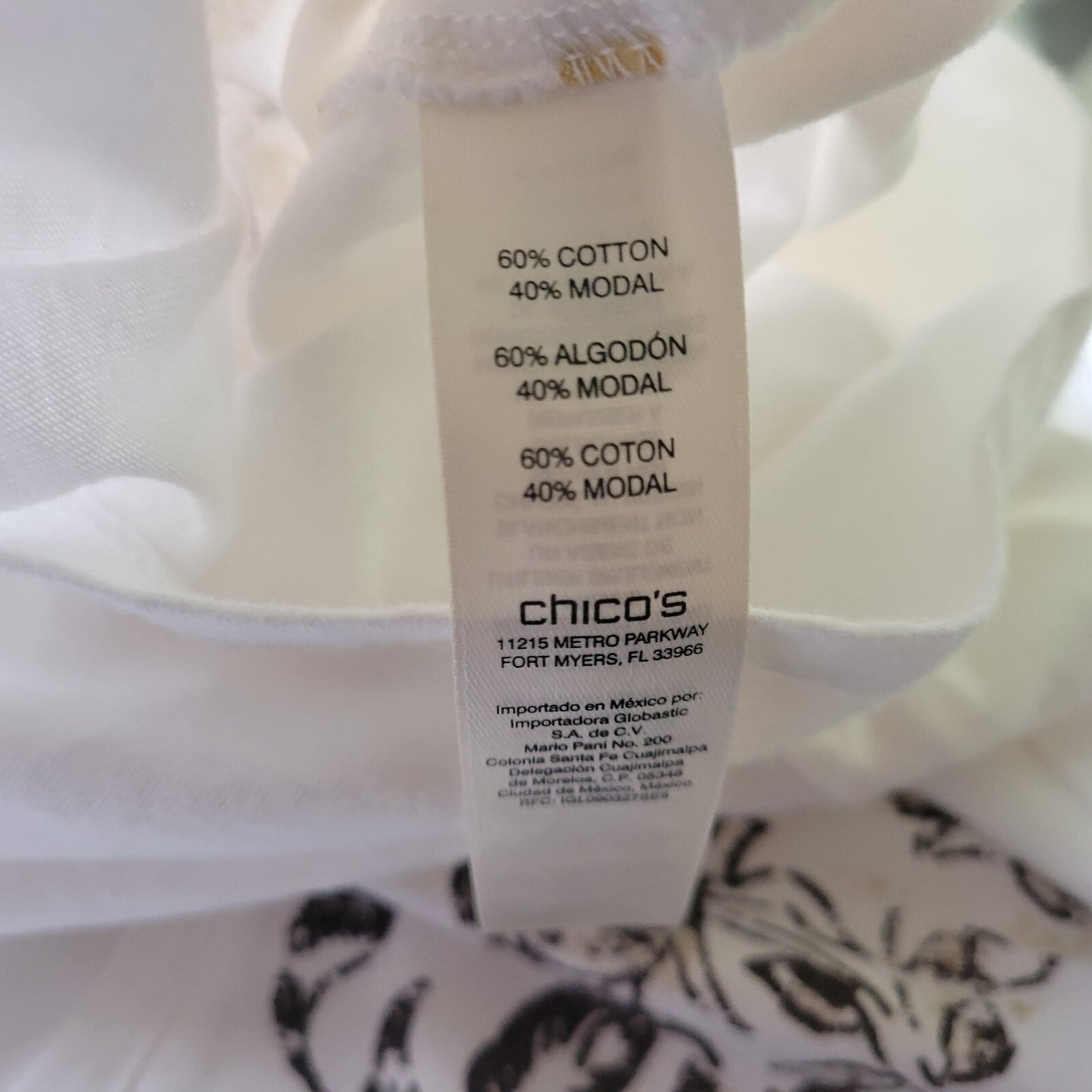 Chicos Zenergy Women Top Tee 3 Standard XL 3/4 Sleeve White Floral Comfy Studded