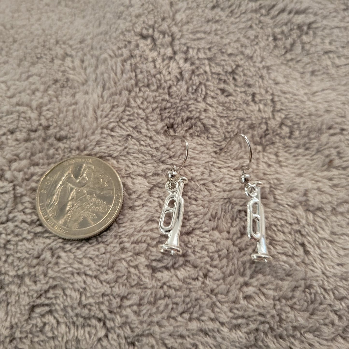 Trumpet Cornet Womens Earrings One Pair Music Silver Tone Alloy Band Orchestra