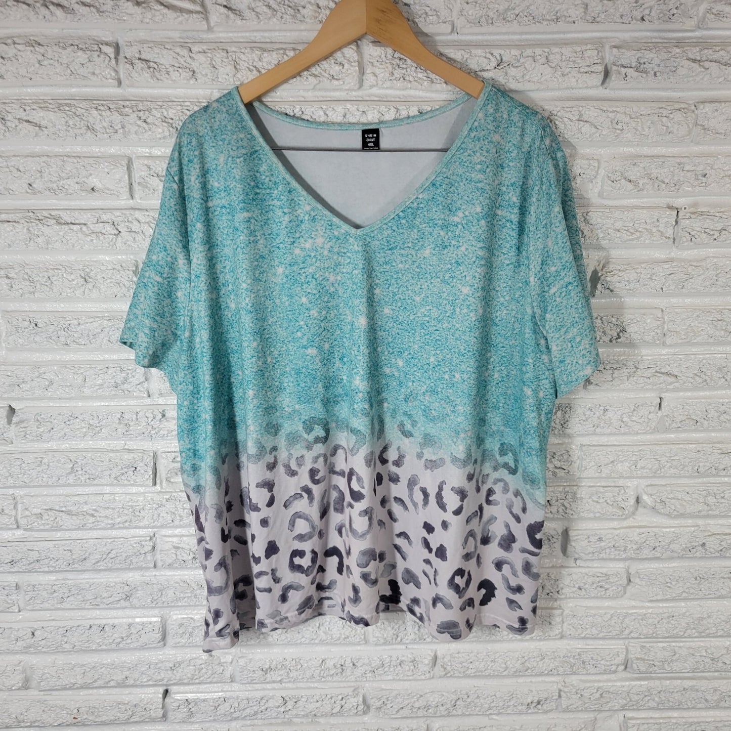 Shein Curve Womens Top 4XL Plus Tee Short Sleeve Blue Animal Print Poly Blend