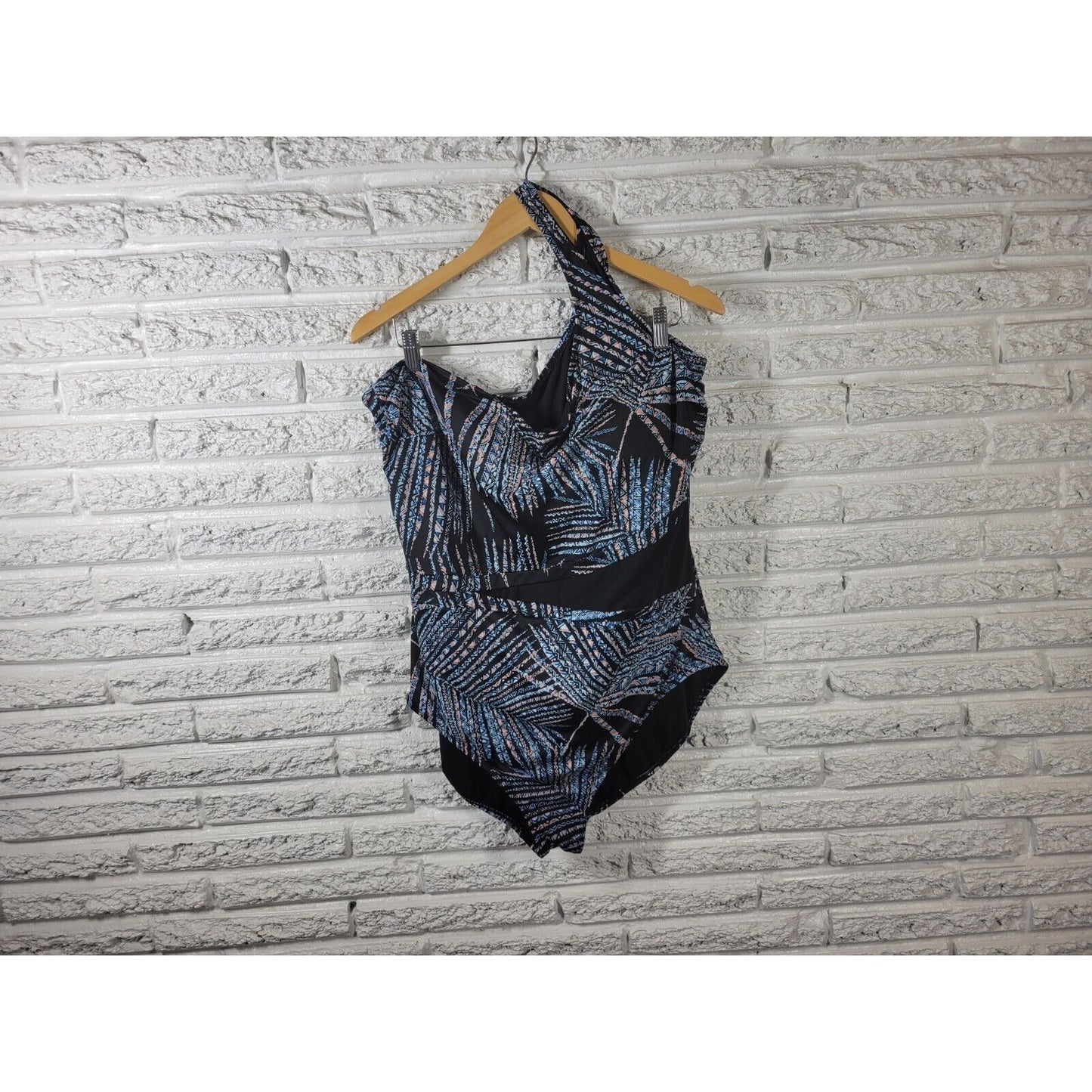 Miracle Brand Embrace Curves Womens Swimsuit 3X One Piece One Shoulder Bra Blue