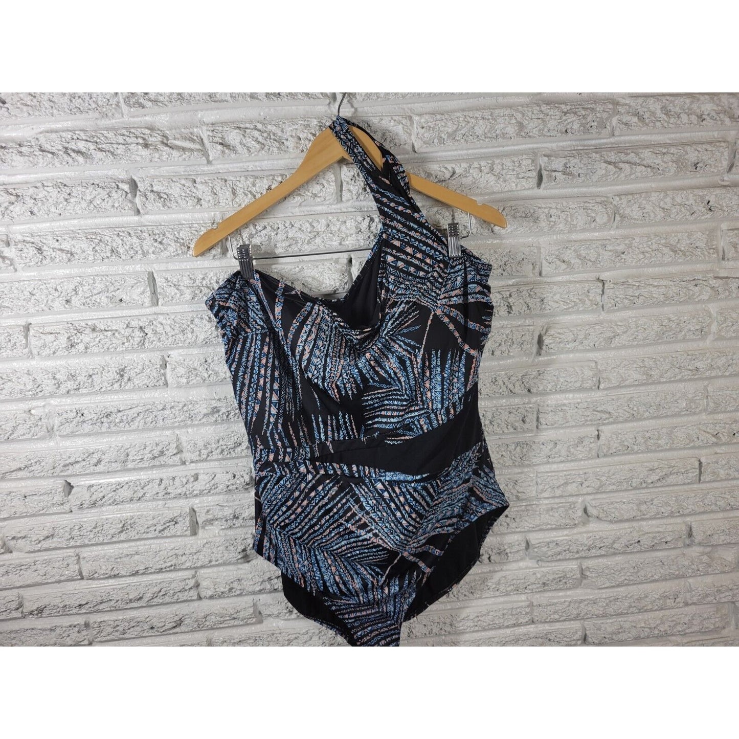 Miracle Brand Embrace Curves Womens Swimsuit 3X One Piece One Shoulder Bra Blue