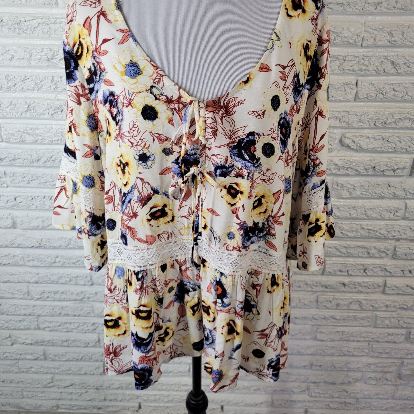 Maurices Womens Top 0X Baby Doll Bell Sleeve Blue Brown Floral Lightweight Rayon