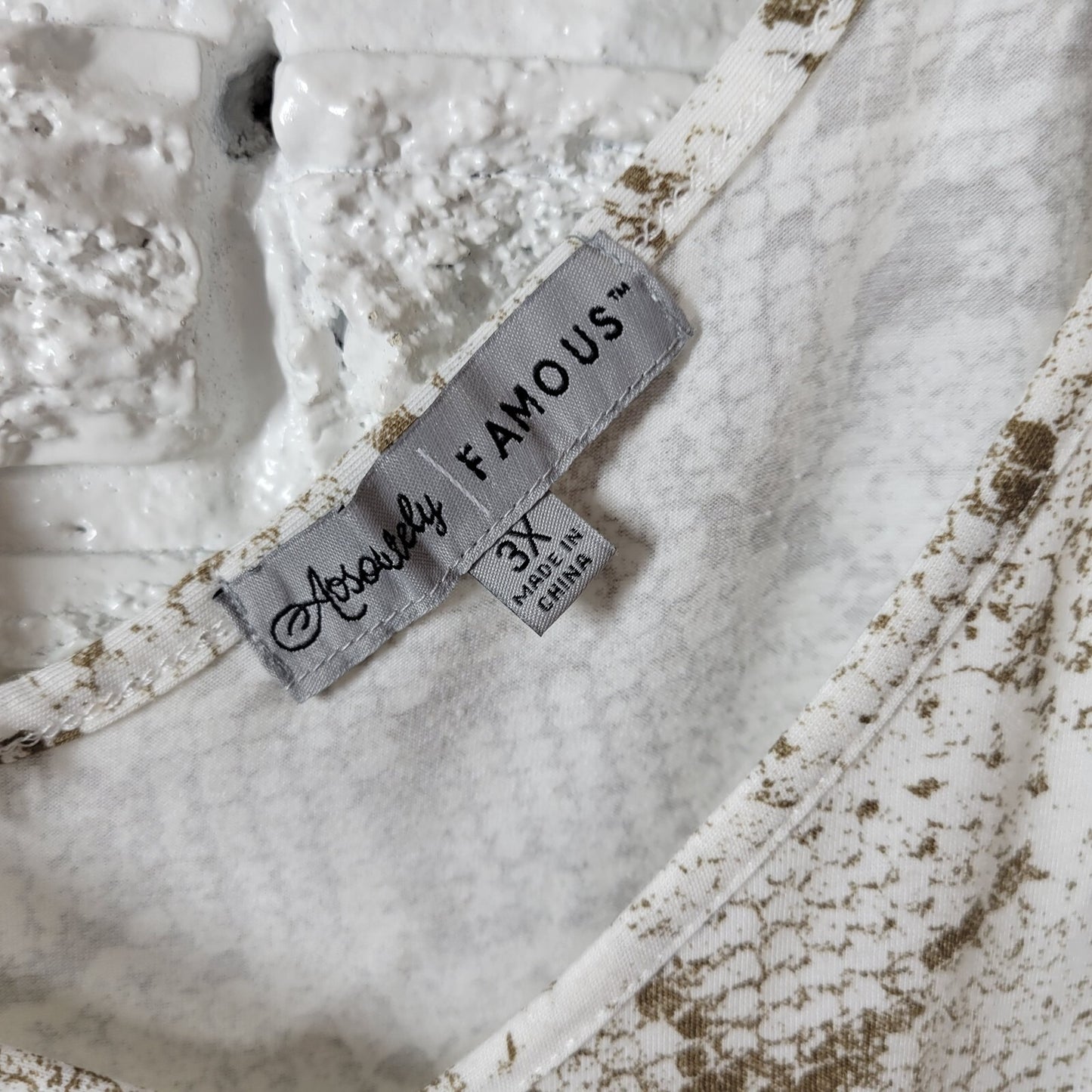 Absolutely Famous Womens Top 3X Plus 3/4 Sleeve Open Back Tan Cold Shoulder