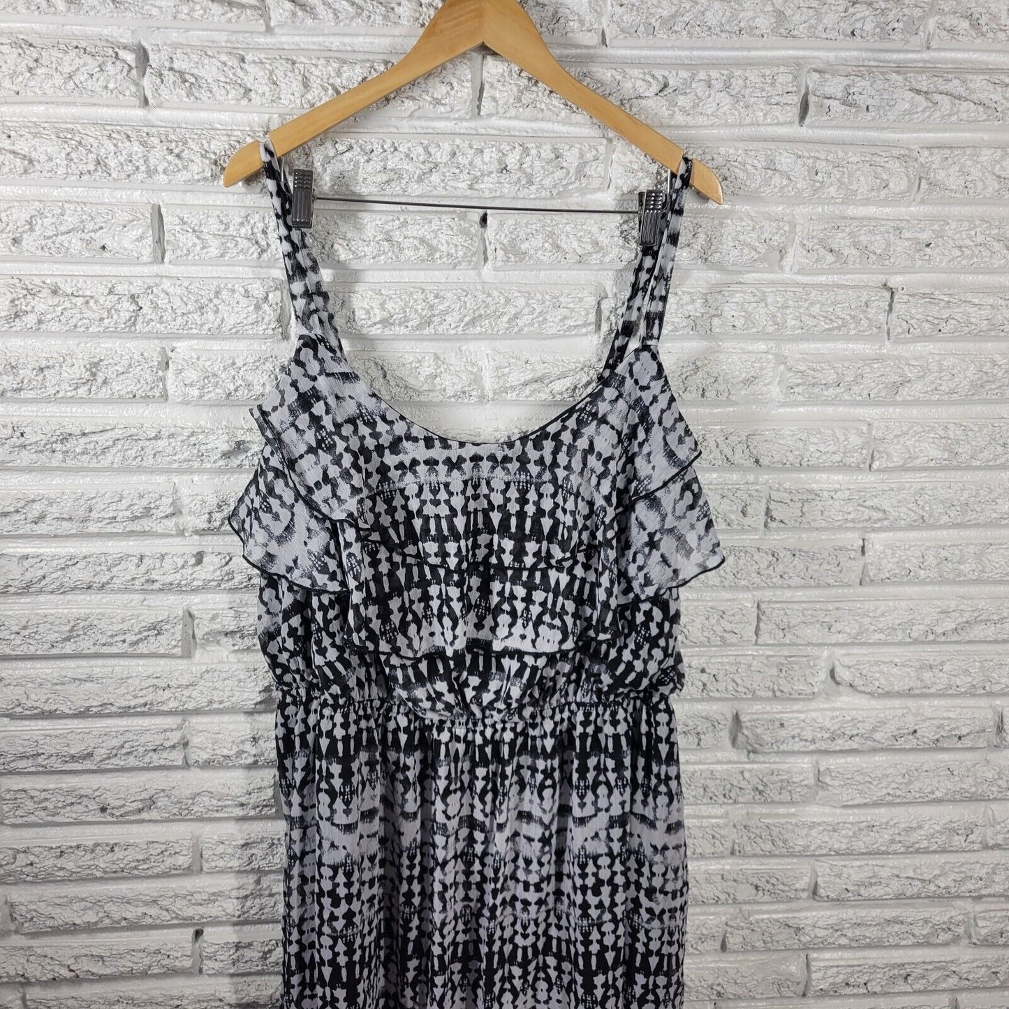 Faded Glory Womens Dress 4X Slip Sheath Adjustable Spaghetti Black Geometric