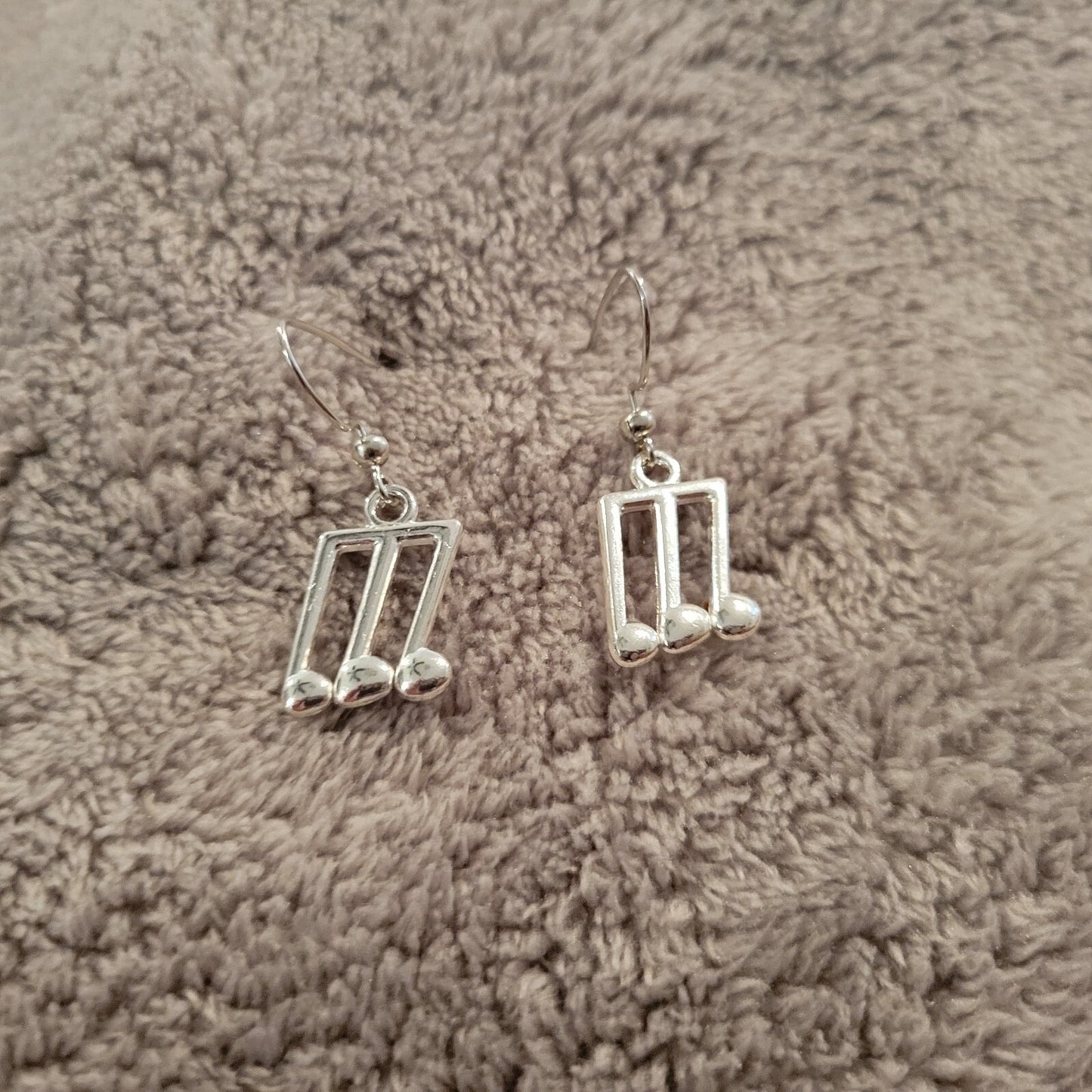 Music Notes #1 Womens Earrings One Pair Music Silver Tone Alloy Band Orchestra