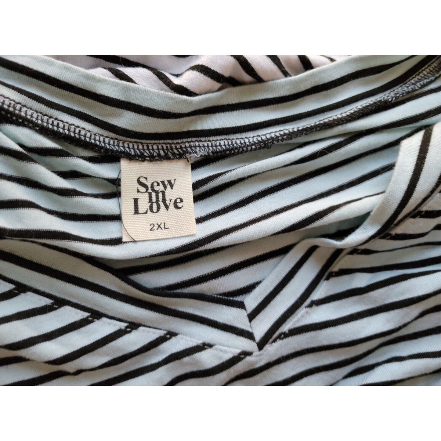 Sew in Love Womens Top 2XL Plus Tee Short Sleeve Stretchy Black Stripe VNeck