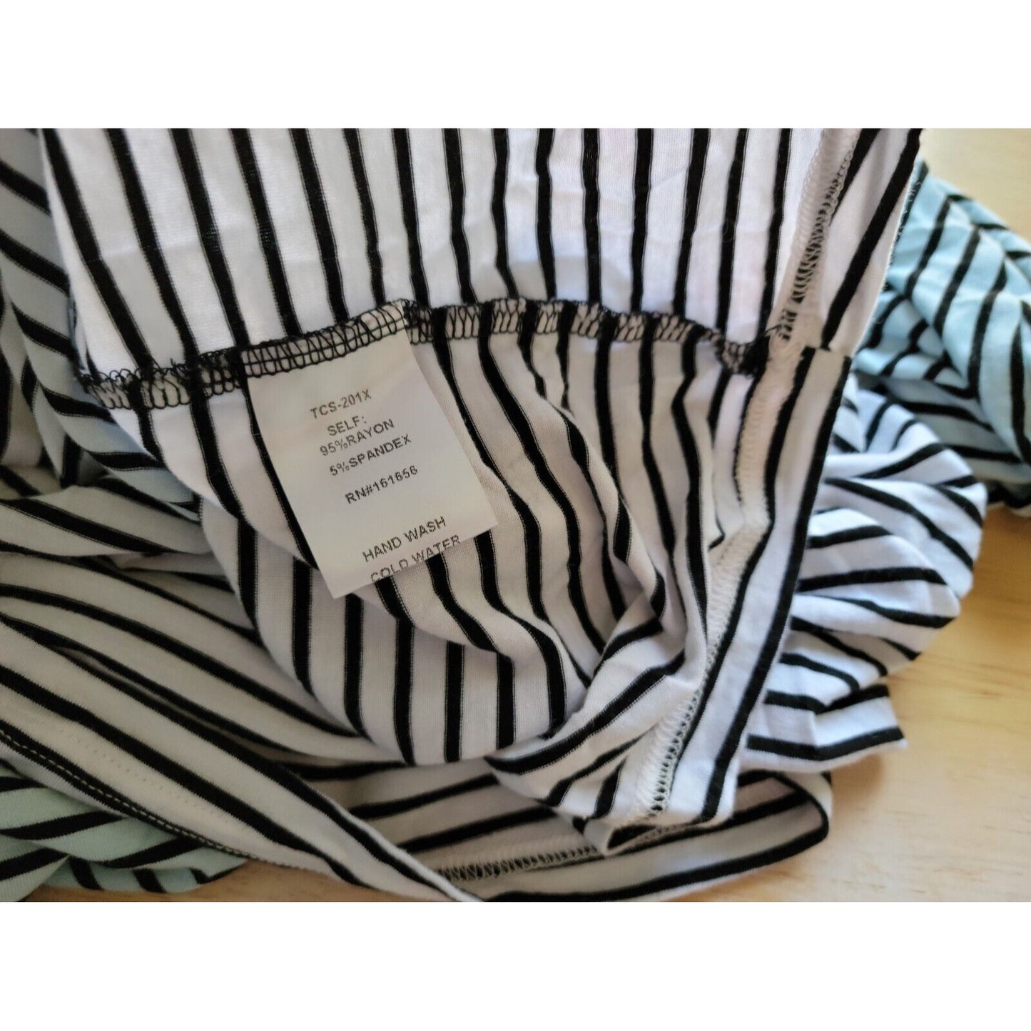 Sew in Love Womens Top 2XL Plus Tee Short Sleeve Stretchy Black Stripe VNeck